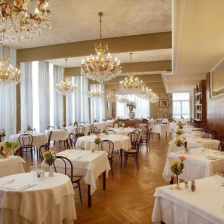 Hotel Cristallino & Suites 蒙特卡蒂尼泰尔梅 餐厅 照片