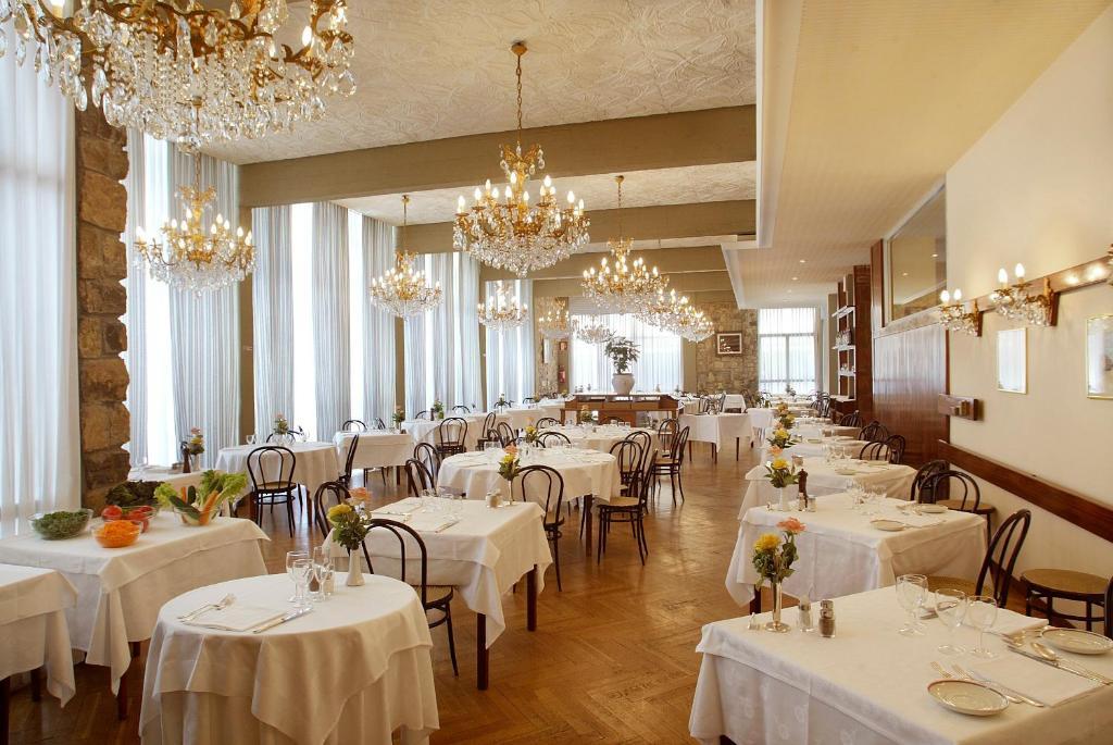 Hotel Cristallino & Suites 蒙特卡蒂尼泰尔梅 餐厅 照片